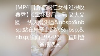 [MP4/ 118M]&nbsp;&nbsp;绿帽淫妻 咱两谁大 你的大 今晚媳妇有福了 歌唱一半老婆单男没了 找了下在给单男擦大鸡巴要尝鲜呢