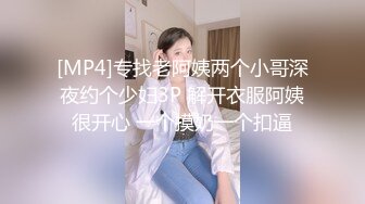 大眼萌妹子和小渣男男友无套啪啪直播做爱，花样繁多，屁股上大汗淋漓私处白浆很多