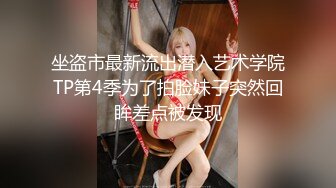 [MP4/ 2.2G]&nbsp;&nbsp;三男一女4P名场面 小姐姐被无情蹂躏 上下前后全方位操逼 两根大屌双洞齐开 干的受不了再换个