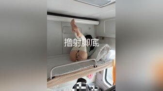 [MP4/ 270M]&nbsp;&nbsp;极度淫荡骚女两男一女3P激情，菊花骚穴双洞其插，拿出振动棒三洞一起上