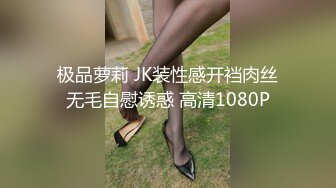 幸福大哥双飞两个极品大奶骚女，颜值高身材好玩的嗨，一起舔弄大鸡巴