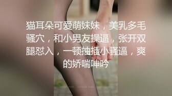 诱人的小骚牌全程露脸户外跑到公共厕所里发骚，逼逼里夹着大黑牛自慰，揉奶玩逼大黑牛摩擦阴蒂尿尿给狼友看