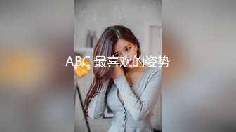 [MP4/ 987M] 乖巧的00后妹子露脸性感马尾辫被小哥床上调教，交深喉草嘴还给舔脚