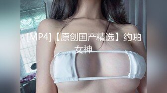 【新片速遞】&nbsp;&nbsp; ⚡极品巨乳骚婊人妻『茵茵』商场露出，就算背着路人，他们也能看到吧，听到有人走路声，又紧张又刺激[702M/MP4/09:17]