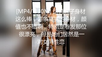 后入大屁股老婆，叫声销魂。