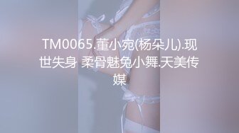 【野狼出击探花】老王酒店约炮大奶妹，性格好有说有笑，丰乳肥臀必须大力输出才能干得爽