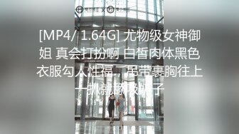 冒充假经纪人忽悠想当艺人的美女各种奇葩要求脱光光了看鲍鱼 (3)